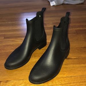 Aldo black booties